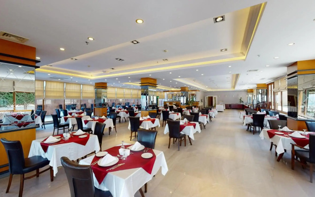 Double Royal Hotel