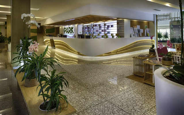 Carine Hotel Park