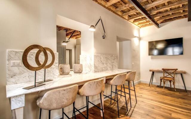 Febo Decharm apartment