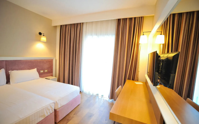 Sandy Beach Resort
