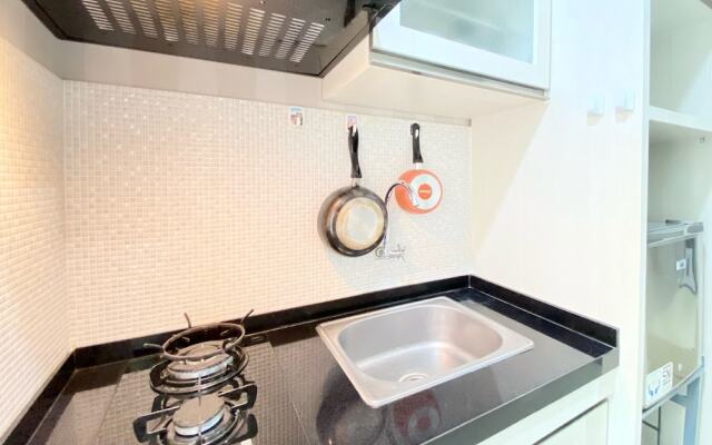 Spacious And Minimalist 2Br Apartment At Parahyangan Residence