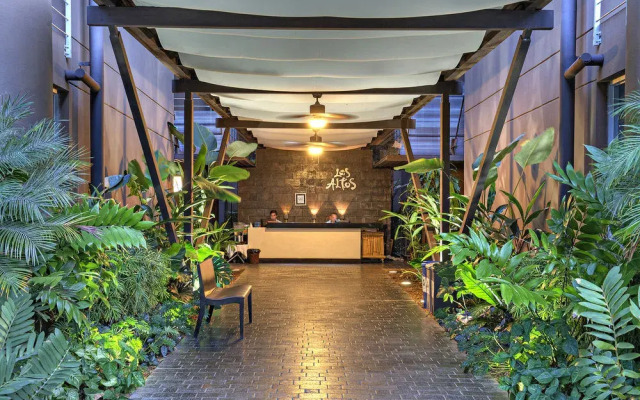 Los Altos Resort