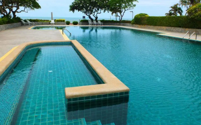 Chom Talay Condominium by 9A