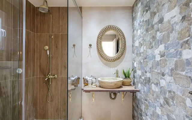 Semiso Beach Suites