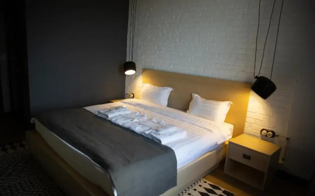 Eleven Hotel And Hall