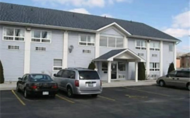 Royal Windsor Inn & Suites