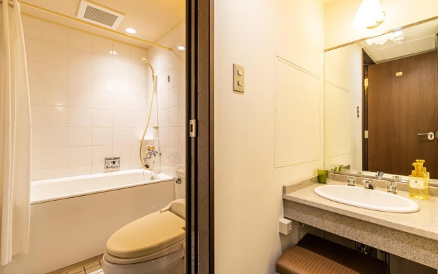 Kobe Tor Road Hotel Sanraku