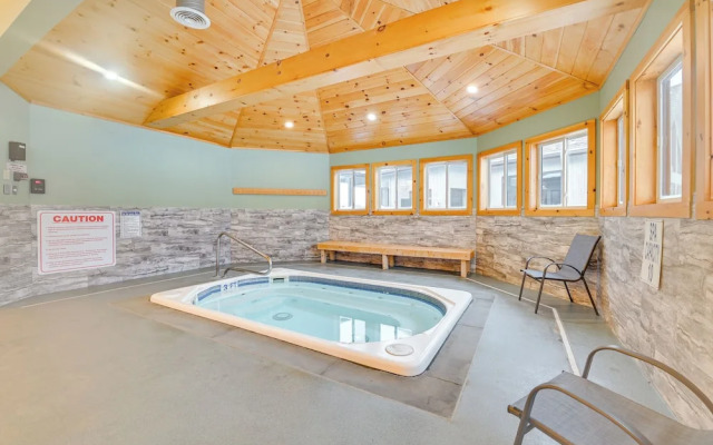 Walk to Ski Lift: Family-friendly Windham Townhome