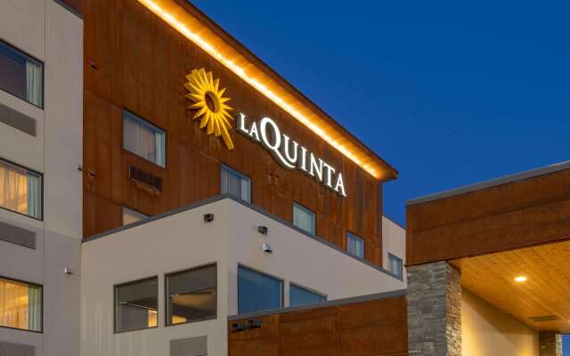 La Quinta Inn & Suites by Wyndham Anchorage Airport