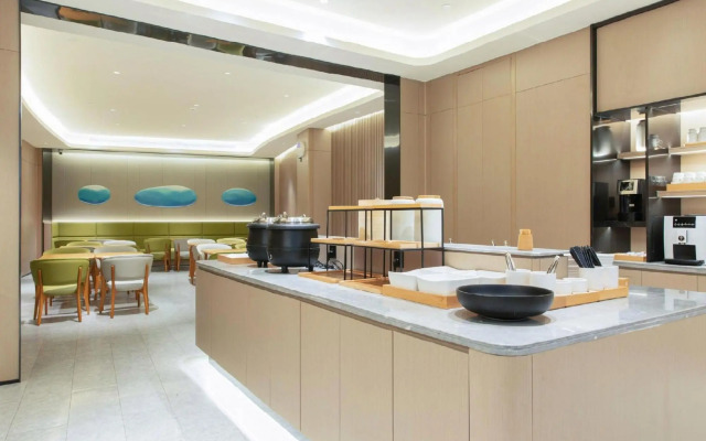 JI Hotel (Baoding Wanbo Square)