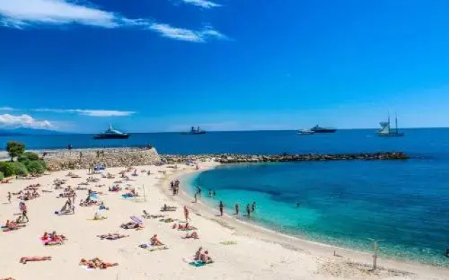 Duplex au coeur du vieil Antibes