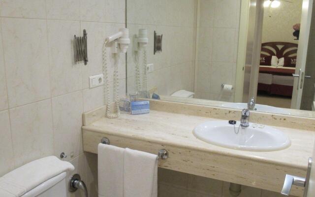Hotel Los Arcos