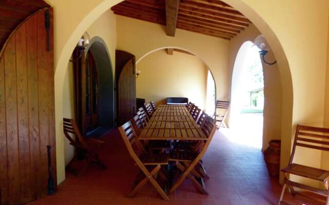 Beautiful Villa in Lari, with swimming pool