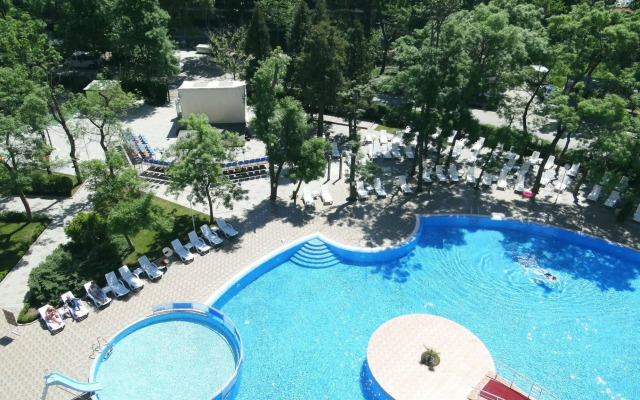 MPM Kalina Garden Hotel