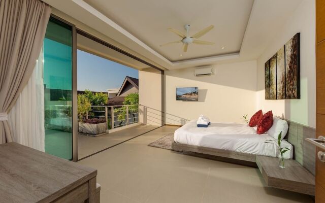 Villa Batam by TropicLook