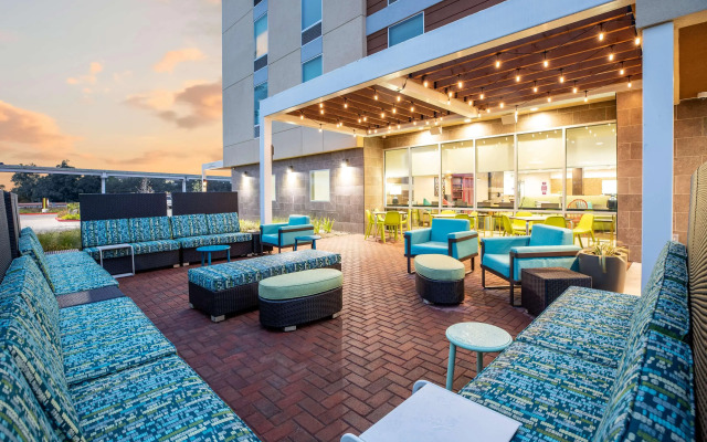 Home2 Suites by Hilton Houston IAH Airport Beltway 8