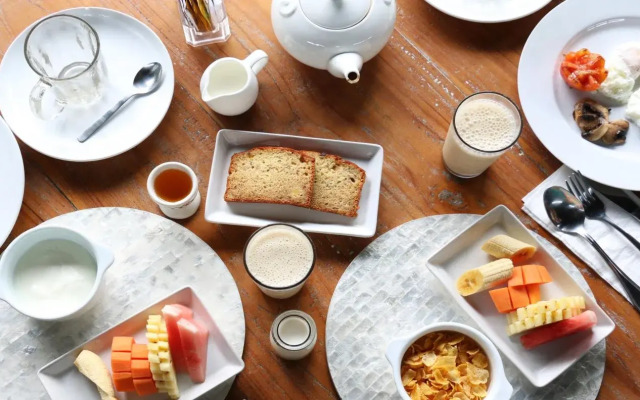 Solo Villas and Retreat