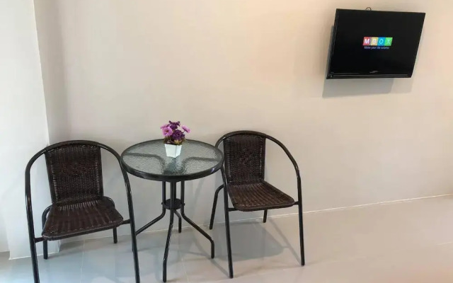 The Hub Suratthani Hotel