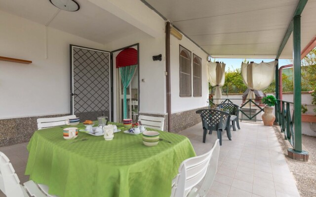 2338 Bilo Imma B by Barbarhouse