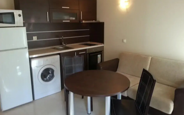 Menada Green Hills Apartments