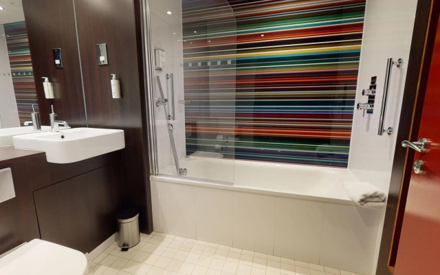 Village Hotel Leeds South