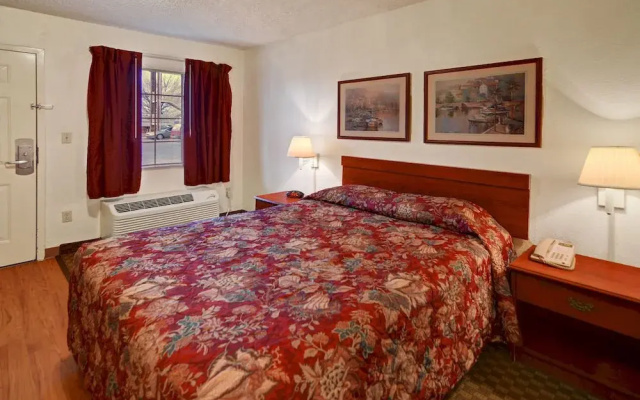 InTown Suites Extended Stay Dallas TX - Plano