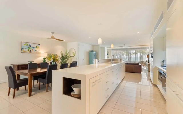 Beachfront Condo 5202 at Drift Resort