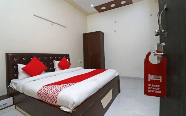 Bal Bihari Dham by OYO Rooms