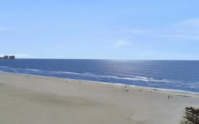 Seaview #67023 - 2 Br Condo