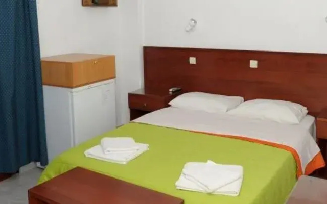 Tonia Hotel