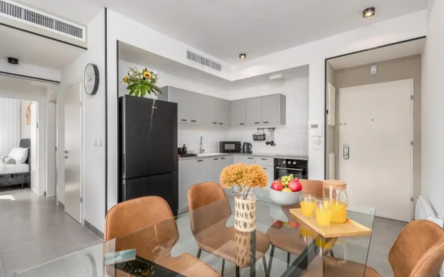 2BDR W parking shirat haneviim - Mamilla Area