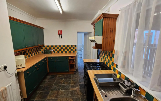 Sherwood Terrace 3 Bedroom 5 Single Beds Entire Property