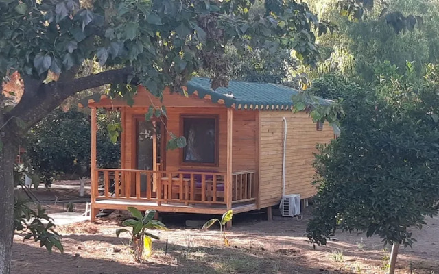 Secret Garden Bungalows Hotel