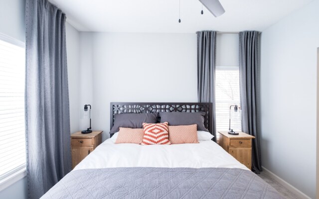 Hope St Downtown Luxury Rentals