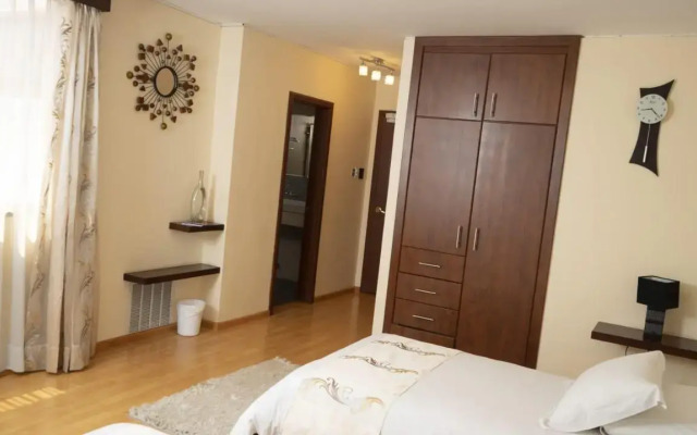 Hotel Ficoa  Real Suites