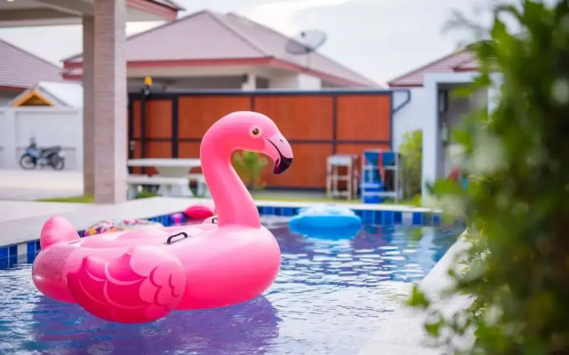 Green View Pool Cha-am15