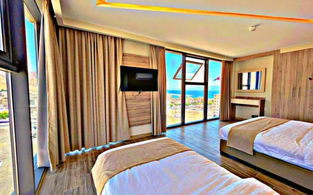 Alena Hotel