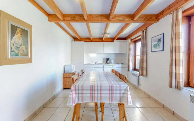 Cosy Holiday Home in De Haan near Sea Beach