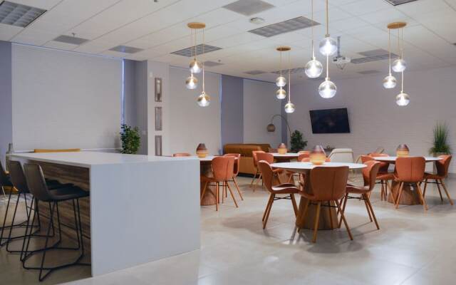 Amazing 3 BR Apartment At Brickell