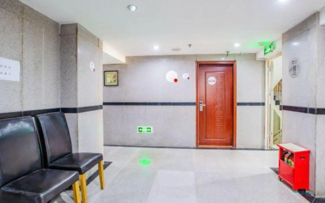 Guangfei Huishang 168 Hotel (Shenzhen Baoan Shiyan Yangtaishan Forest Park Store)