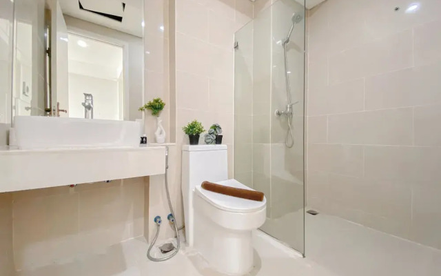 Cozy Studio Daan Mogot City Apartment