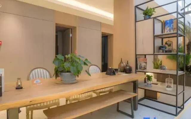 Yunlai Hotel