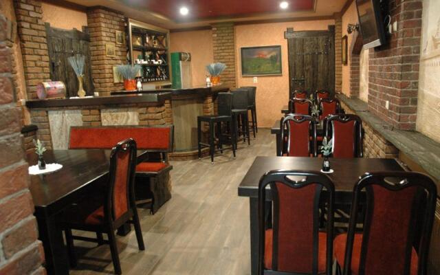 Мотель "Гостинний Двір"