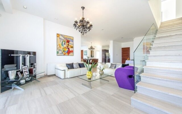 Narcissos Bay View Villa