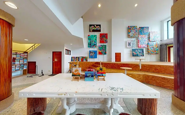 ViSH Coco Gallery Hotel