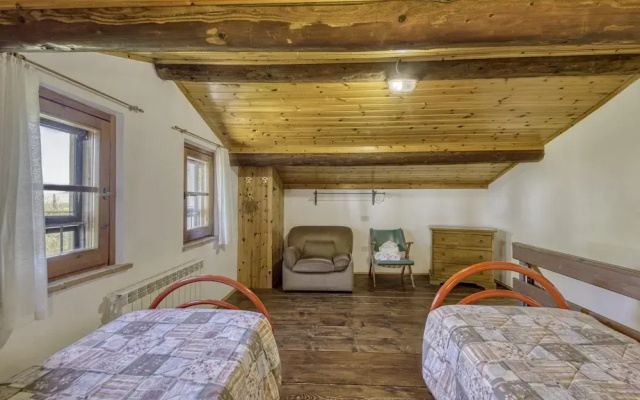 Cornflower apt With Shared Pool