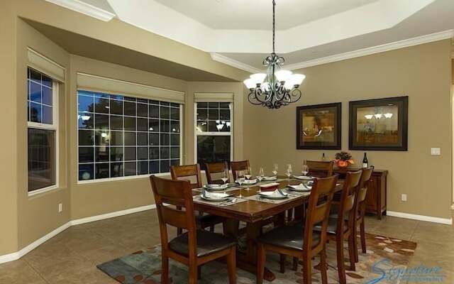 Latitude Adjustment By Signature Vacation Rentals