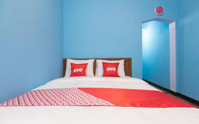 OYO 1852 Intan Bromo Homestay