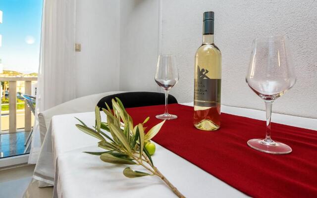 Apartments Toni 2000