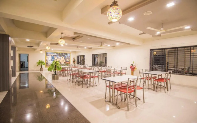 Hotel Yogiraj Palace